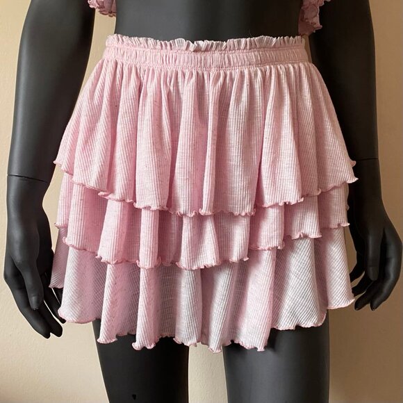 Pink Ruffled Women's Shorts - Picture 7 of 12
